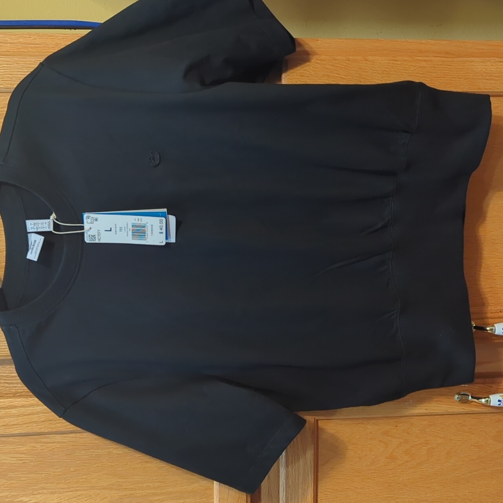 Adidas Woman's Tee Size L New